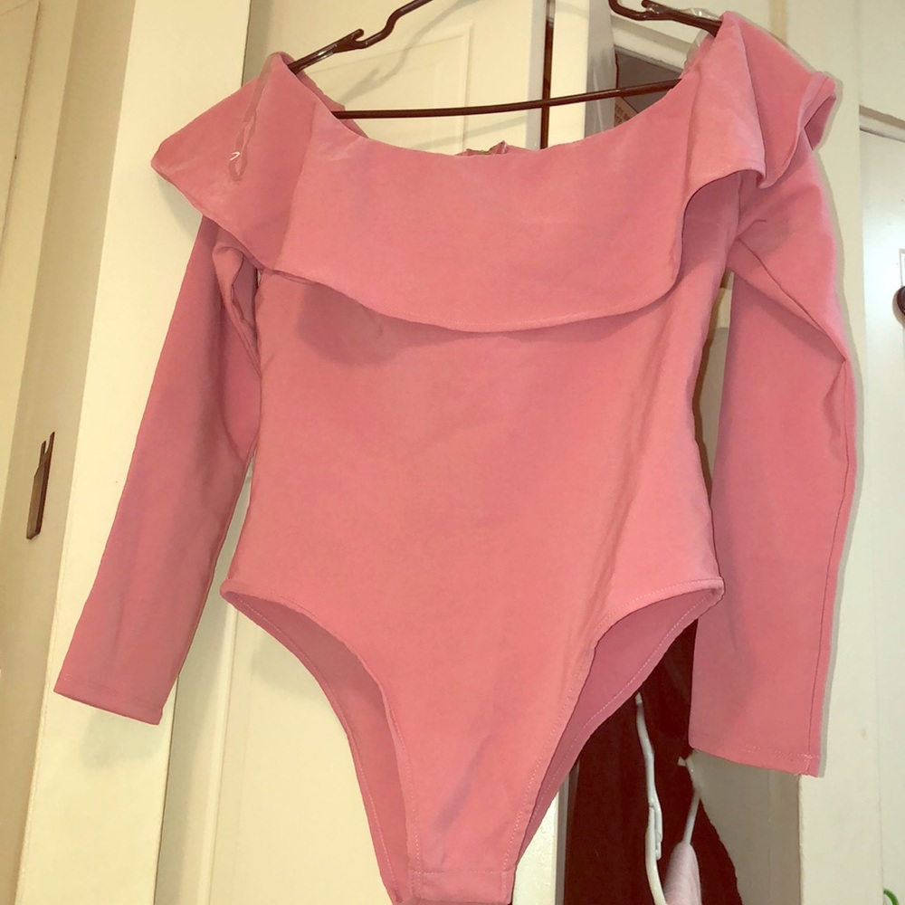 NEW W/TAGS Fashion Nova Bodysuit